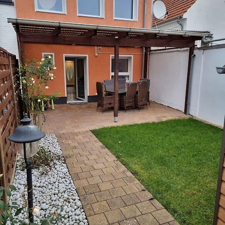 Gaestehaus-Ferienwohnung-Appartement Mit Terrasse - Naehe Kliniken/ Herzzentrum Bad Oeynhausen Buitenkant foto