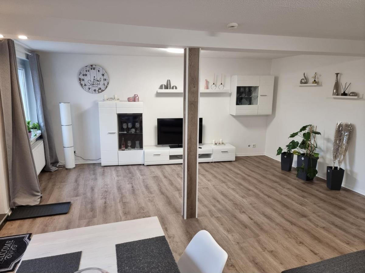Gaestehaus-Ferienwohnung-Appartement Mit Terrasse - Naehe Kliniken/ Herzzentrum Bad Oeynhausen Buitenkant foto